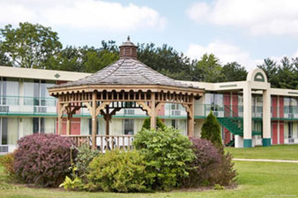 Macomb Inn Macomb